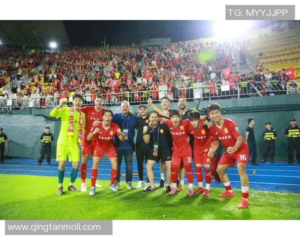 广州街舞队与重庆街舞队赛后复盘团队协作的精彩瞬间与经验分享 广州街舞队与重庆街舞队赛后复盘团队协作的精彩瞬间与经验分享