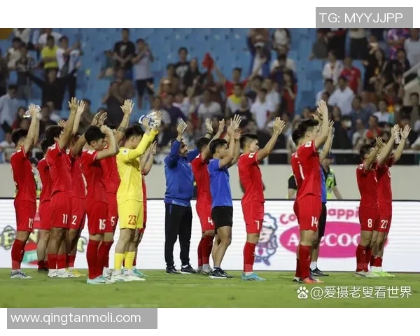日本对阵卡塔尔精彩文字直播全程回顾与赛况分析