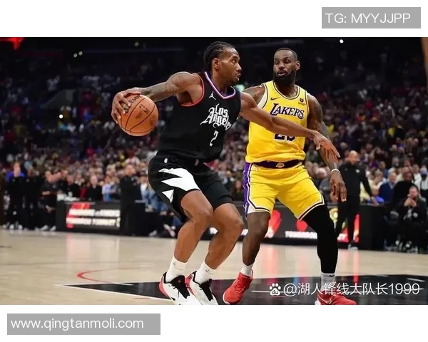 湖人对决快船狗爷的精彩较量揭示洛杉矶篮球的激情与荣耀