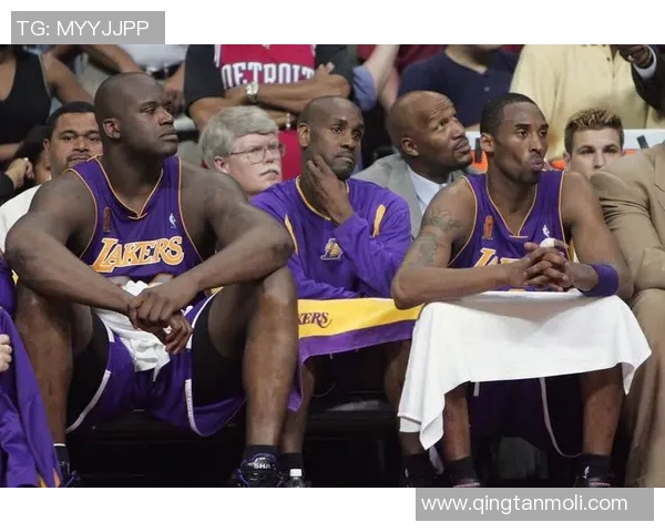 湖人队在2020赛季的辉煌历程与挑战回顾 湖人队在2020赛季的辉煌历程与挑战回顾