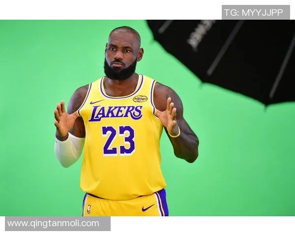 骑士与湖人对决精彩瞬间回顾及比赛亮点分析