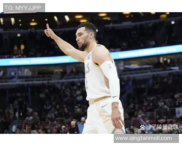 卡梅隆约翰逊如何在NBA赛场上展现出色的篮球天赋与领导能力